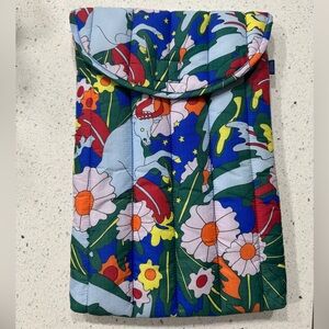 BAGGU Puffy Laptop Sleeve